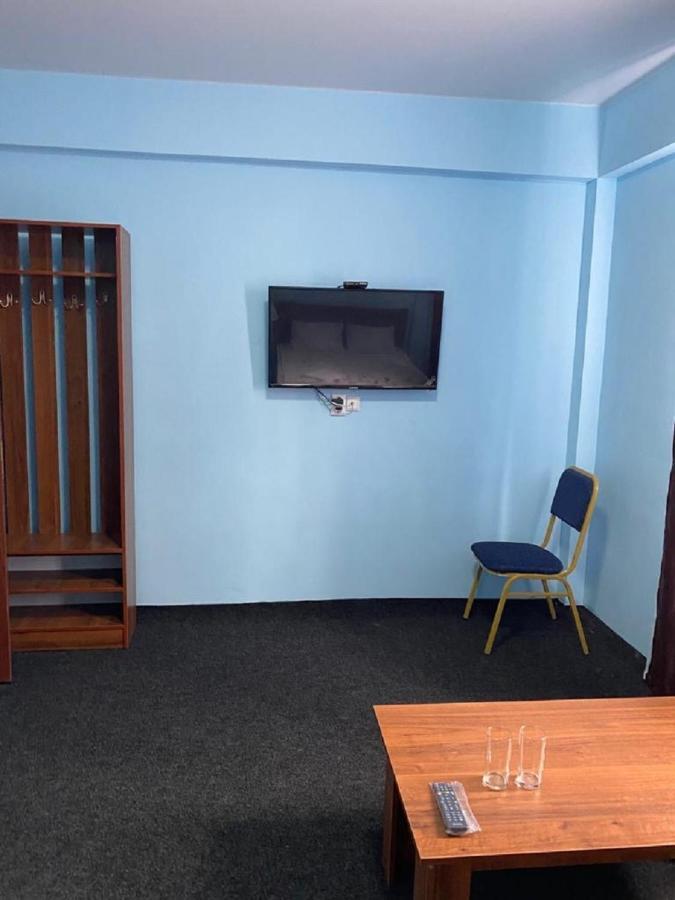 Пана Hotel Алма Ата Екстериор снимка