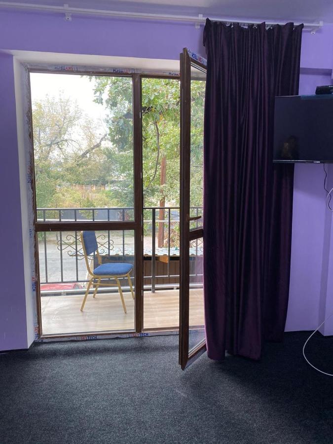 Пана Hotel Алма Ата Екстериор снимка