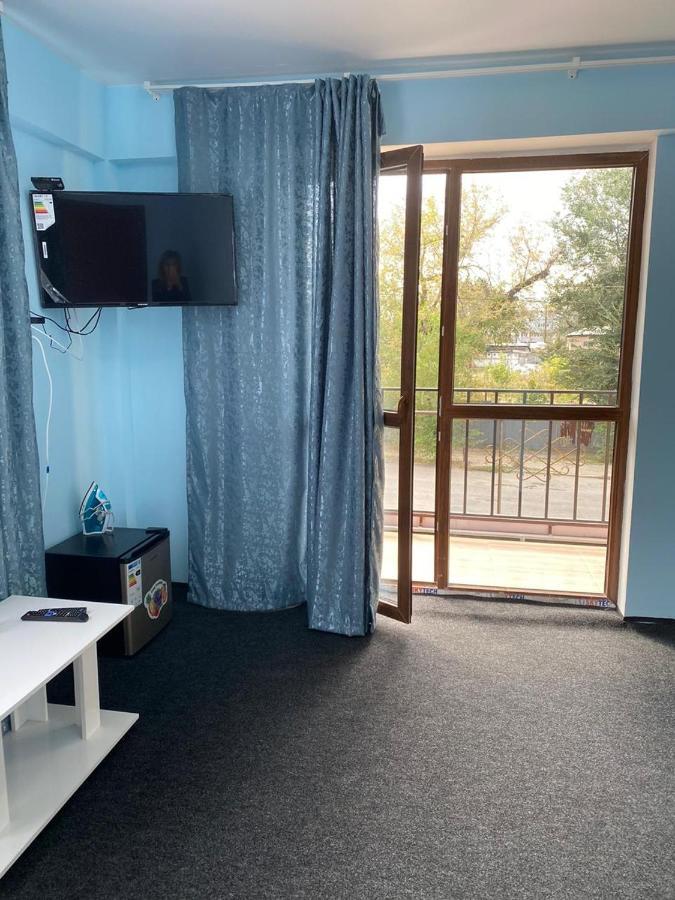 Пана Hotel Алма Ата Екстериор снимка