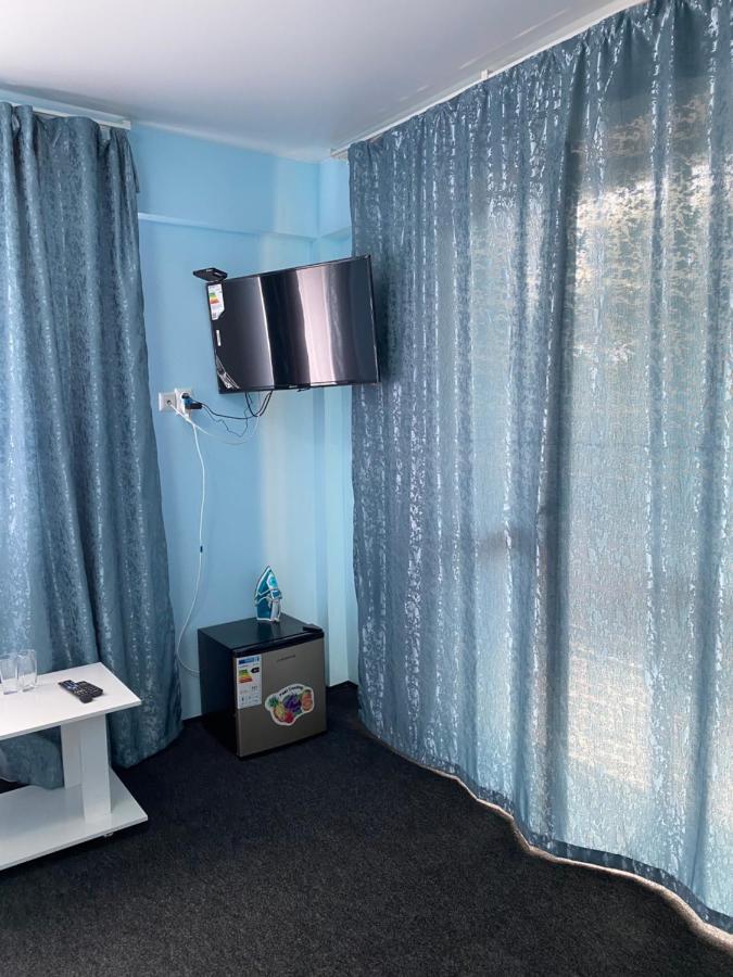 Пана Hotel Алма Ата Екстериор снимка