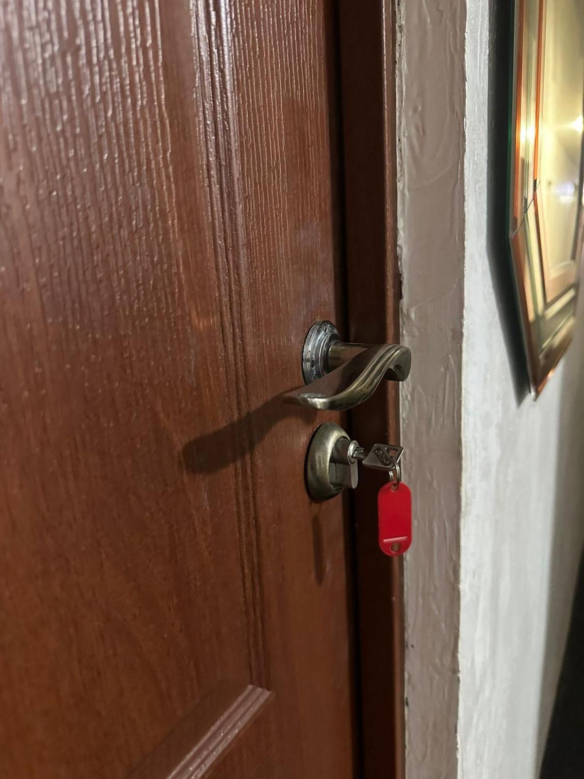 Пана Hotel Алма Ата Екстериор снимка