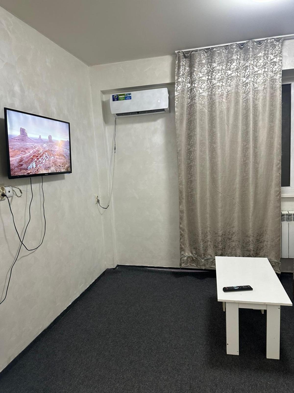 Пана Hotel Алма Ата Екстериор снимка