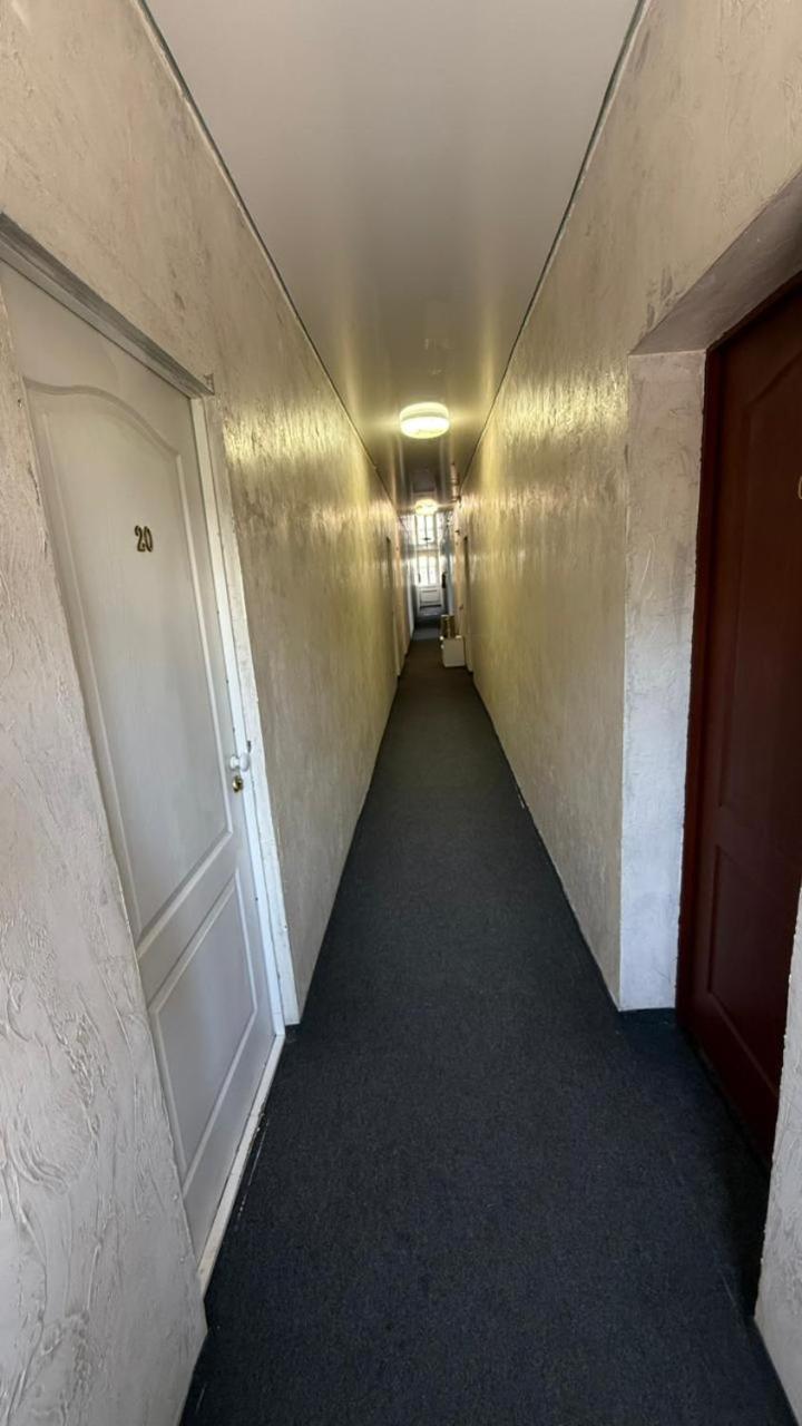 Пана Hotel Алма Ата Екстериор снимка