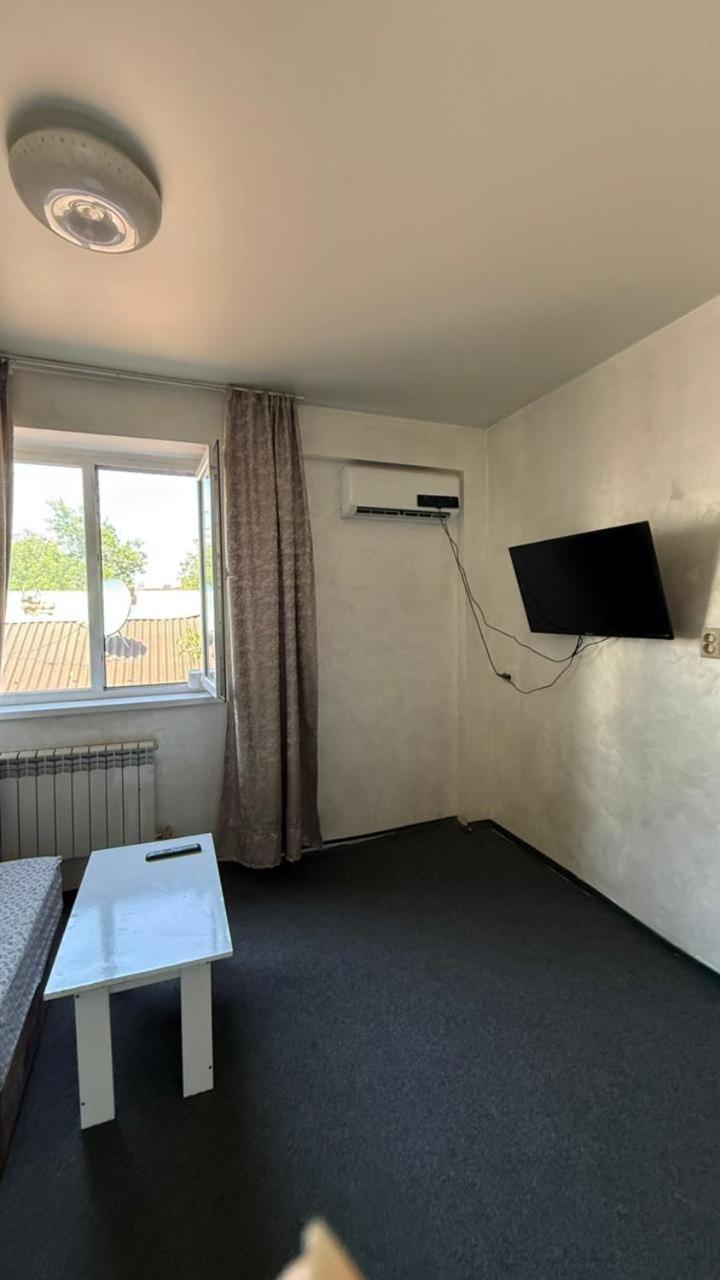 Пана Hotel Алма Ата Екстериор снимка