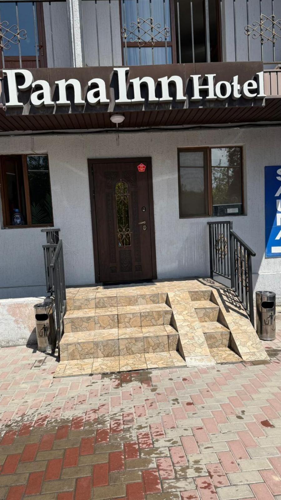 Пана Hotel Алма Ата Екстериор снимка